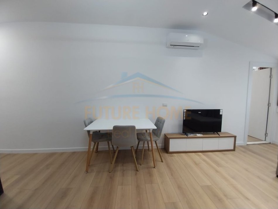 0683487469  Tirane, shitet apartament 1+1 Kati 7, 53 m² 89.000 € (Don Bosko)