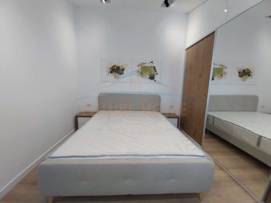 0683487469  Tirane, shitet apartament 1+1 Kati 7, 53 m² 89.000 € (Don Bosko)