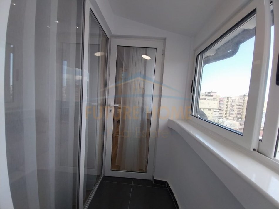 0683487469  Tirane, shitet apartament 1+1 Kati 7, 53 m² 89.000 € (Don Bosko)