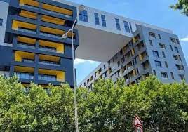 Tirane, jepet me qera apartament 2+1+BLK Kati 2, 108m² 700 Euro (KOMPLEKSI ARLIS , 21 DHJETORI)