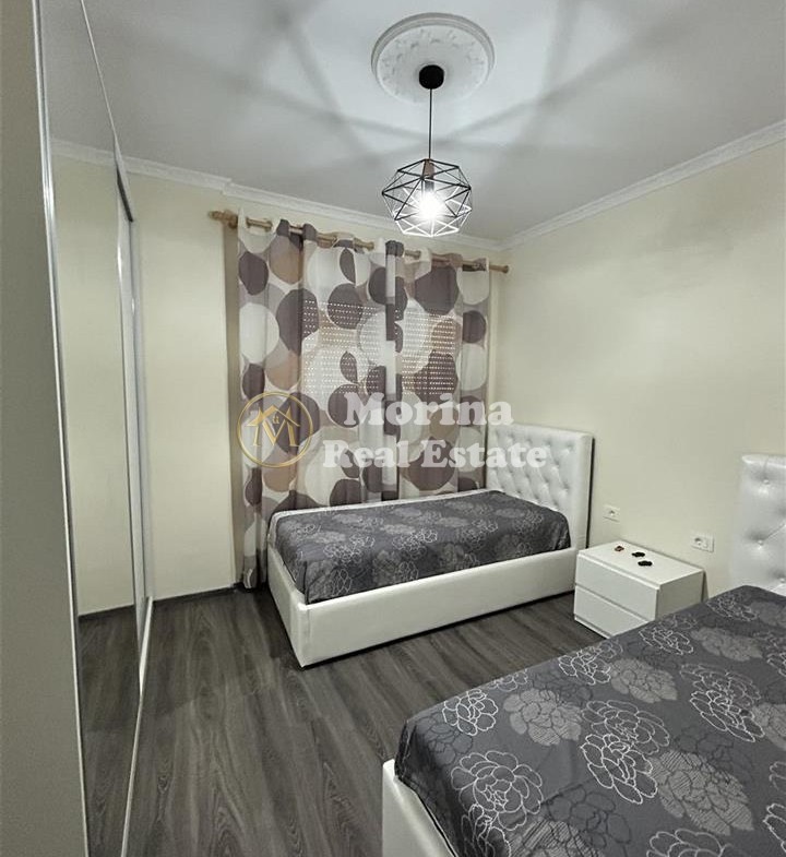 Tirane, jepet me qera apartament 2+1 Kati 3, 95 m² 450 € (Fresku)