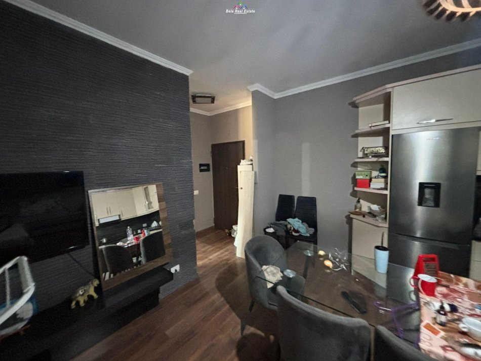 Tirane, jepet me qera apartament 2+1 Kati 2, 110 m² 600 € (rruga drritan hoxha)