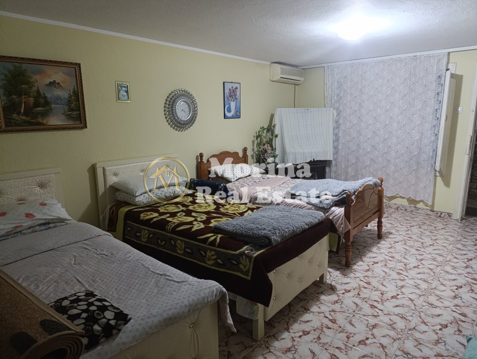 Tirane, jepet me qera garsonier Kati 1, 50 m² 300 € (Qytet Studenti)