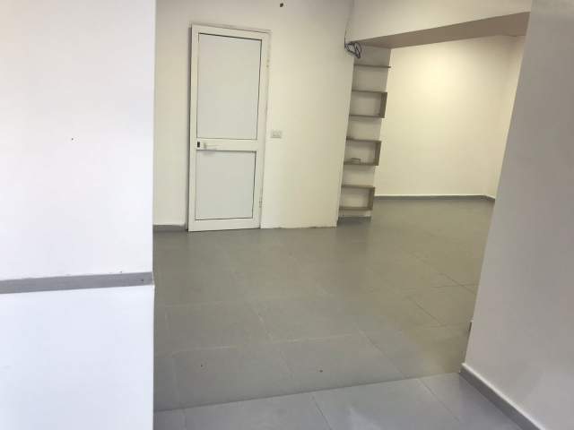 Tirane, shitet dyqan Kati 0, 37 m² 67.000 Euro (Rruga Reshit Collaku Tirane)