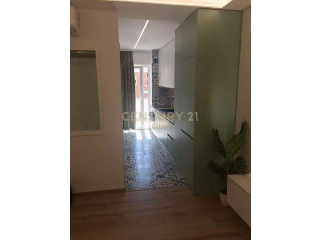 Tirane, shitet apartament 1+1 Kati 3, 60 m² 85.000  (Komuna e Parisit)