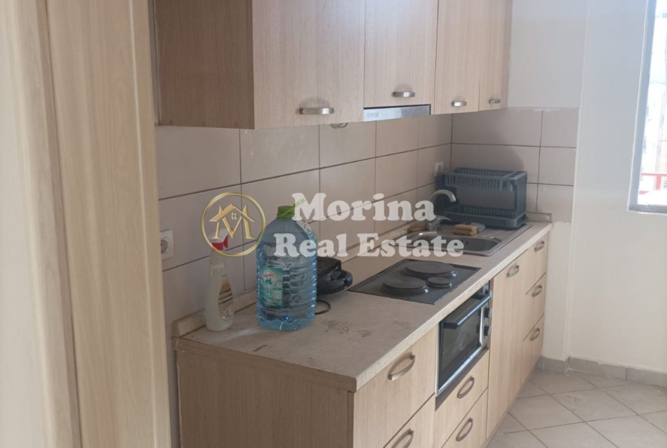 Tirane, jepet me qera apartament 2+1 Kati 3, 100 m² 350 € (Fresku)