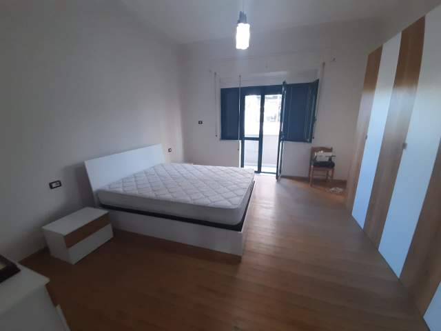 Durres, jepet me qera apartament 2+1+BLK Kati 2, 90 m² 350 Euro (lagjja 6)