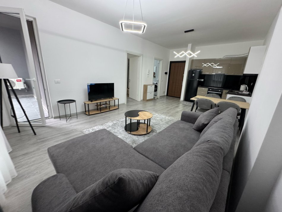 Tirane, jepet me qera apartament 1+1 Kati 2, 67 m² 300 € (paskuqan)