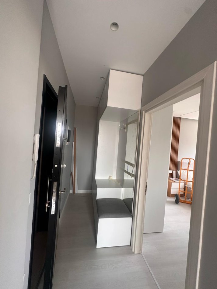 Tirane, jepet me qera apartament 1+1+Ballkon Kati 3, 75 m² 600 € (River Residence, Ne krahe me Green City)