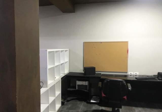 Tirane, jepet me qera ambjent biznesi 61 m² 25.000 Leke