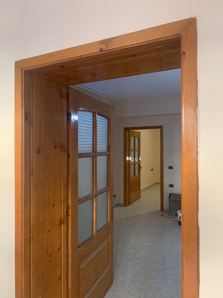 Tirane, jepet me qera zyre Kati 1, 62 m² 500 € (Sabaudin Gabrani , 21 Dhjetori)