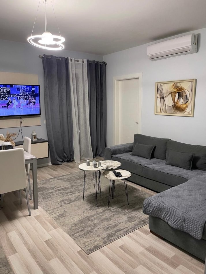 Tirane, shitet apartament 1+1 Kati 7, 62 m² (Rruga Sokrat Miho prane Vila L 2)