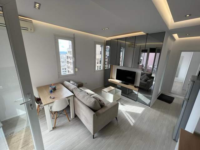 Tirane, jepet me qera apartament 1+1+BLK Kati 9, 55 m² 600  (Rruga e Barrikadave)