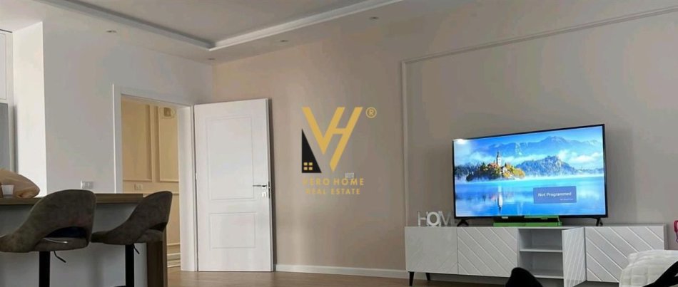 Tirane, jepet me qera apartament 3+1+Ballkon Kati 3, 175 m² 1.000 € (KTHESA E KAMZES)