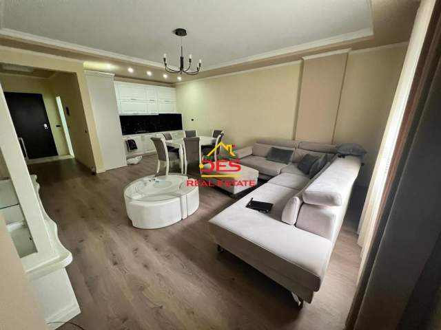 Elbasan, shitet apartament 1+1+BLK Kati 8, 107 m² 60.000 Euro