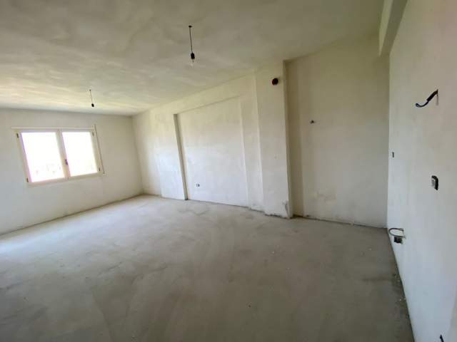Vlore, shitet apartament 111 m² 233.100 Euro