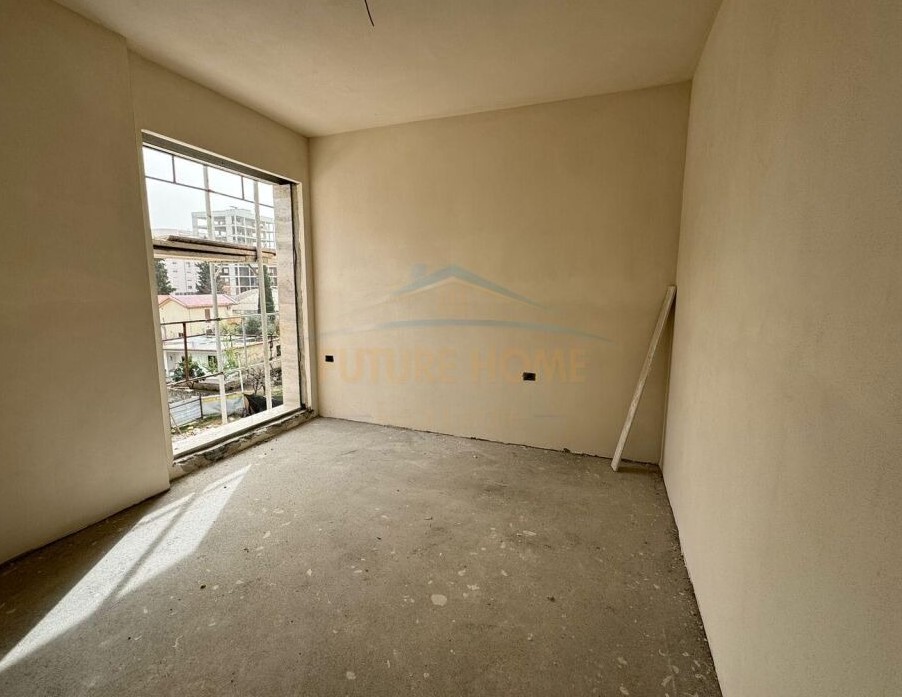 Tirane, shitet apartament 2+1 Kati 2, 108 m² 161.700 € (BULEVARDI I RI ,RRUGA JORDAN MISJA)