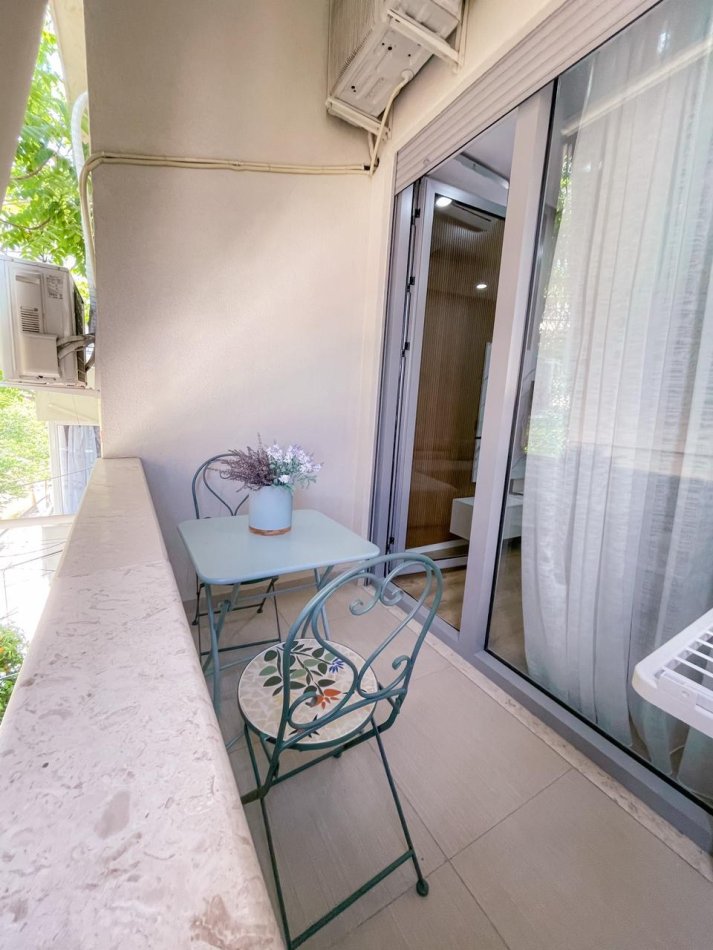 Tirane, jepet me qera apartament 2+1 Kati 2, 120 m² 1.200 € (PAZARI I RI)