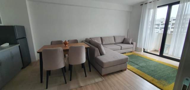 Tirane, jepet me qera apartament 2+1+BLK Kati 2, 90 m² 500 Euro (rruga 5 Maj)