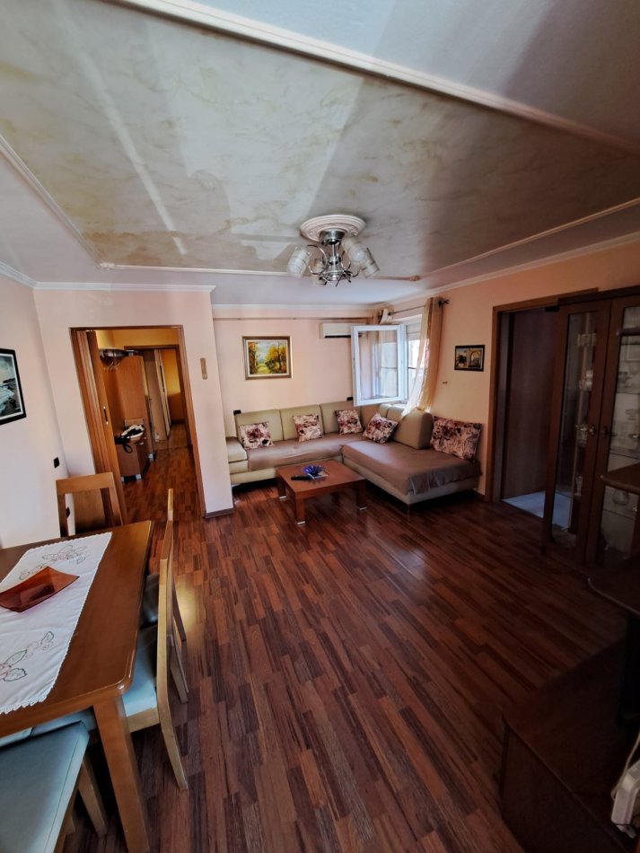Tirane, shitet apartament 2+1 Kati 2, 91 m² 160.000 € (Mine Peza)