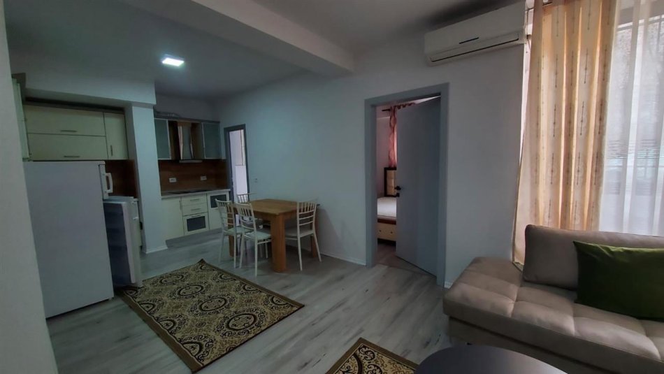 Tirane, jepet me qera apartament 1+1+Ballkon Kati 2, 70 m² 480 € (Don bosko te viva market)