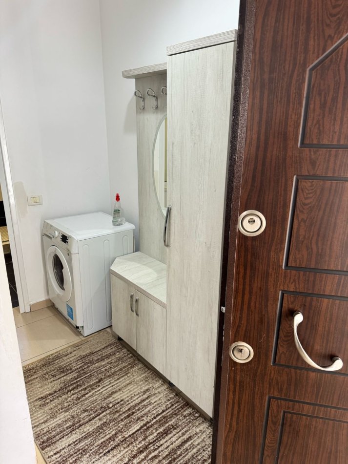 Tirane, jepet me qera apartament 1+1+Aneks+Ballkon , 65 m² 400 € (5 Maj)