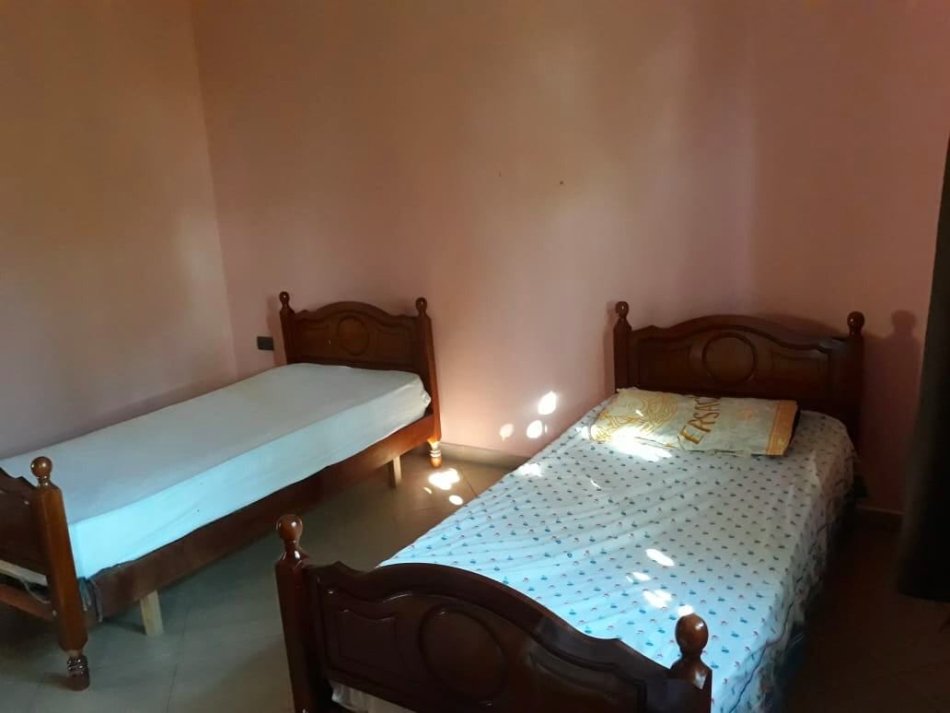 Tirane, jepet me qera apartament 2+1 Kati 1, 100 m² 350 € (Qytet Studenti)