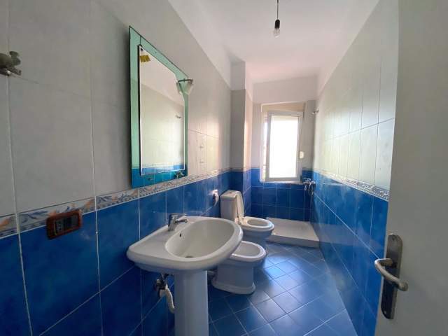 Tirane, shitet apartament 2+1+BLK Kati 1, 127 m² 145.000 Euro (Rruga Kodra e Diellit)