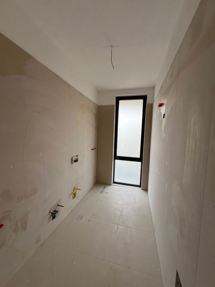 Tirane, shitet apartament 3+1+Aneks+Ballkon Kati 2, 157 m² 243.000 € (bulevardi i ri)