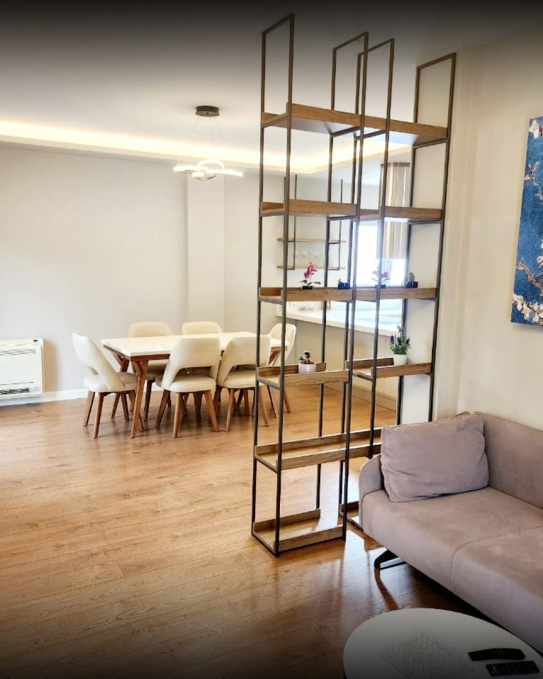 Tirane, jepet me qera Vile 3+1 Kati 3, 300 m² 1.500 € (SELITE)