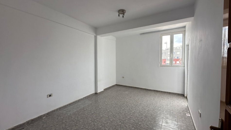 Tirane, shitet apartament 2+1 Kati 6, 88 m² 120.000 € (Hoxha Tahsim)