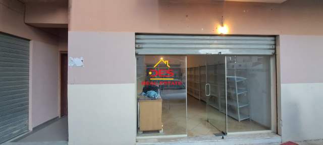 Vlore, jepet me qera ambjent biznesi Kati 0, 50 m² 25.000 Leke (Rruga Shyqeri Alimerka)