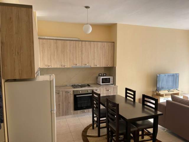 Tirane, jepet me qera apartament Kati 5, 96 m² 40.000 Leke
