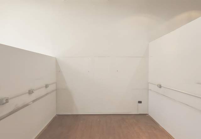 Tirane, jepet me qera ambjent biznesi 60 m² 60.000 Leke
