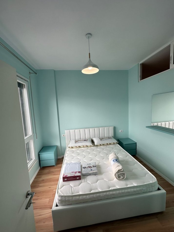 Tirane, jepet me qera apartament 2+1 Kati 7, 75 m² 500 € (5 Maj)