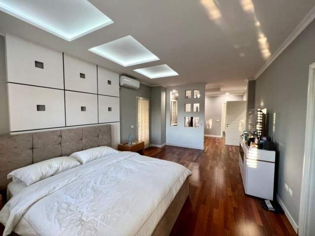 Tirane, shes Vile 2 Katshe Kati 0, 450 m² 350.000 Euro (Peze e Vogel)