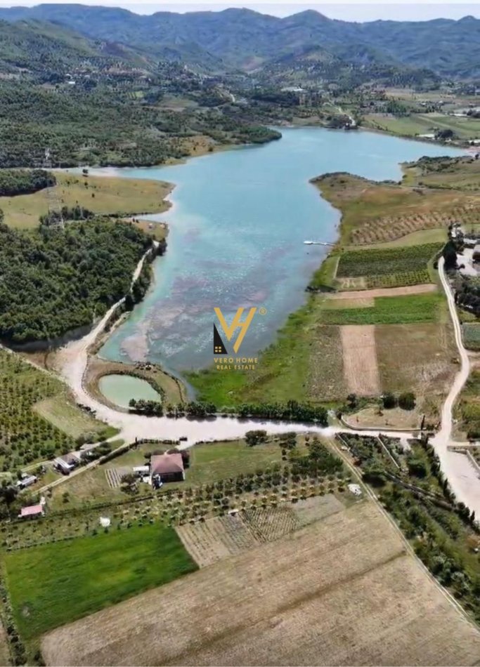 Tirane, shitet truall , 500 m² 500.000 € (KASHAR)