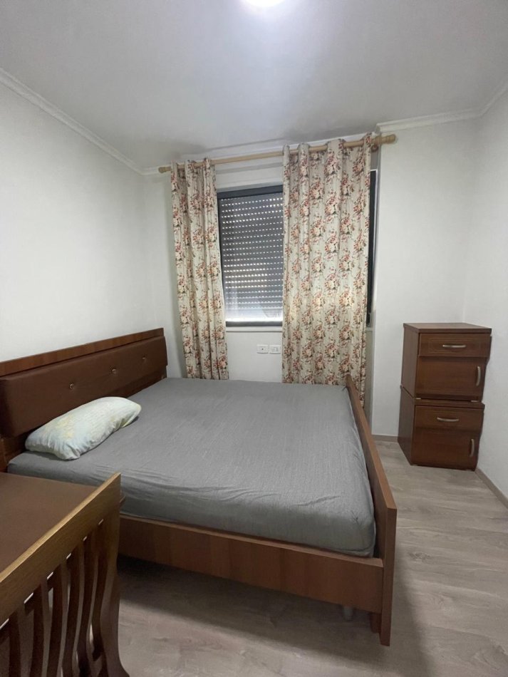Tirane, jepet me qera apartament 2+1 Kati 8, 90 m² 600 € (Ish Fusha Aviacionit)