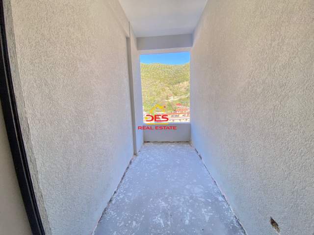 Vlore, shitet apartament 1+1+BLK Kati 10, 73 m² 85.000 Euro (Rruga Murat Terbaci)