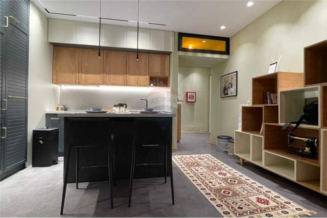 Tirane, jepet me qera apartament 1+1+BLK Kati 4, 65 m² 950 Euro (Kompleksi Delijorgji)