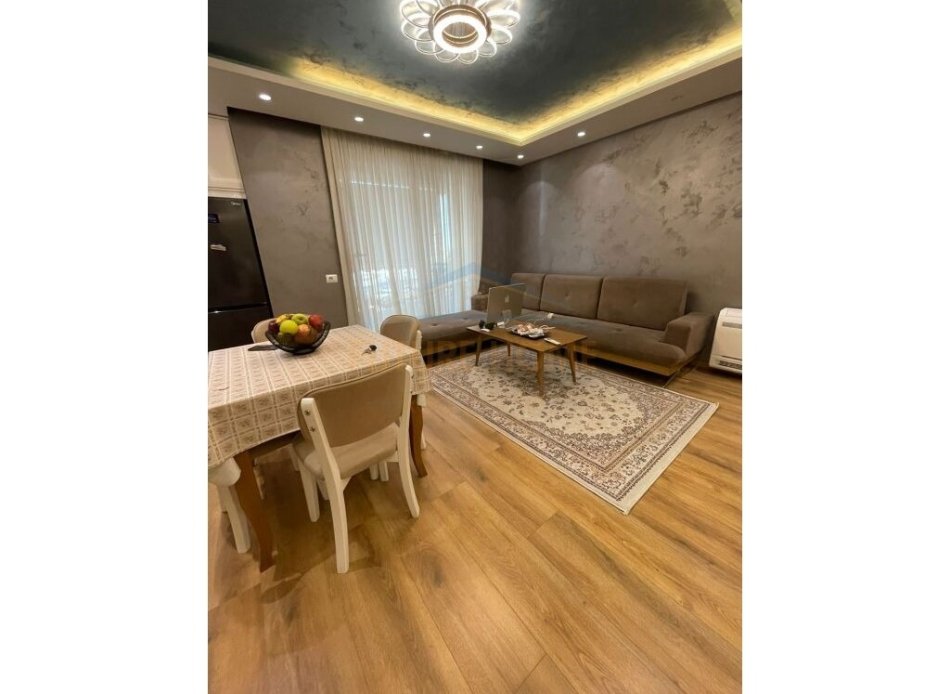 Tirane, shitet apartament 2+1 Kati 6, 105 m² 200.000 € (Fusha E Aviacionit)