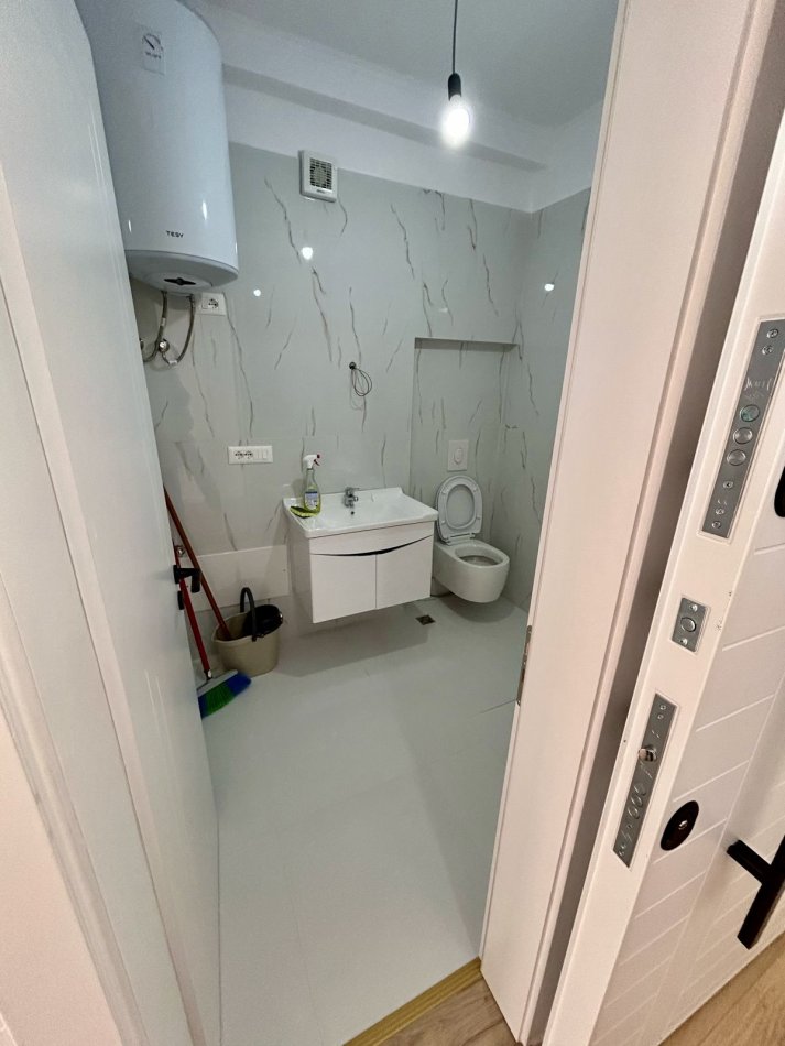 Tirane, shitet garsonier 1+1 Kati 5, 39 m² 85.000 € (Xhamia e Tabakve te Rr, Elbasanit)