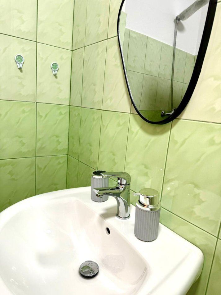 Tirane, jepet me qera garsonier 1+1 Kati 4, 45 m² 500 € (komuna e parisit)