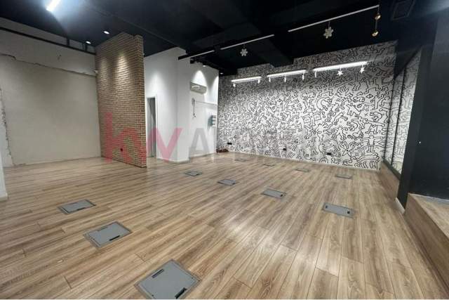 Tirane, jepet me qera ambjent biznesi Kati 2, 105 m² 800 Euro (Rruga e Kavajes)