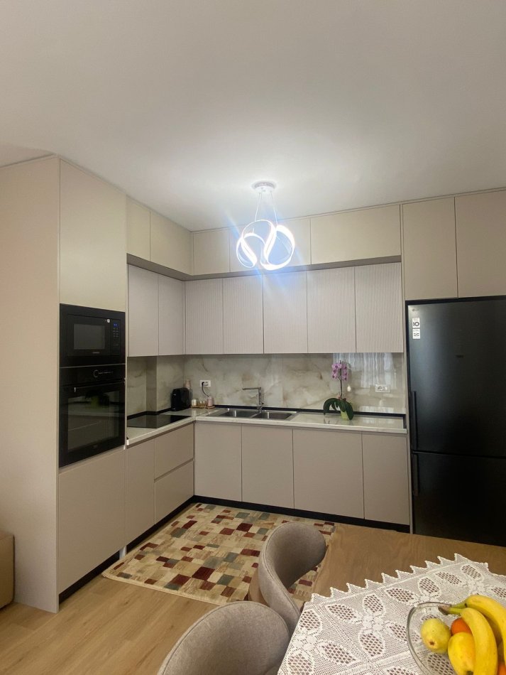 Tirane, shitet apartament 2+1 Kati 4, 101 m² 170.000 € (astir)