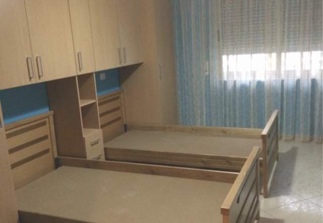 Tirane, shitet apartament 98 m² 145.000 Euro