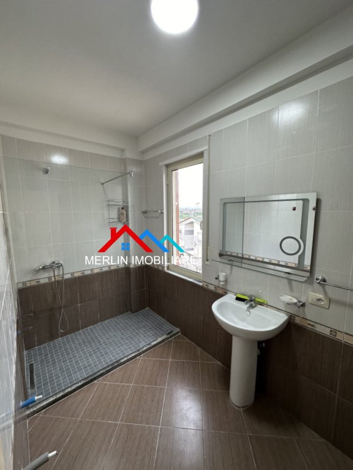 Tirane, shitet apartament 2+1, Kati 4, 96 m² 205,000 € (Rruga Peti)