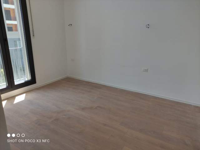 Tirane, jepet me qera zyre Kati 1, 88 m² 600 Euro (Rruga e Dibres)