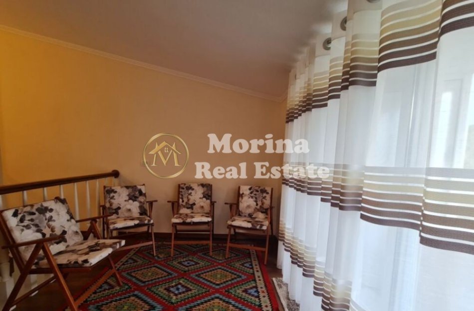 Tirane, jepet me qera apartament duplex 2+1 Kati 2, 126 m² 450 € (Mullet)