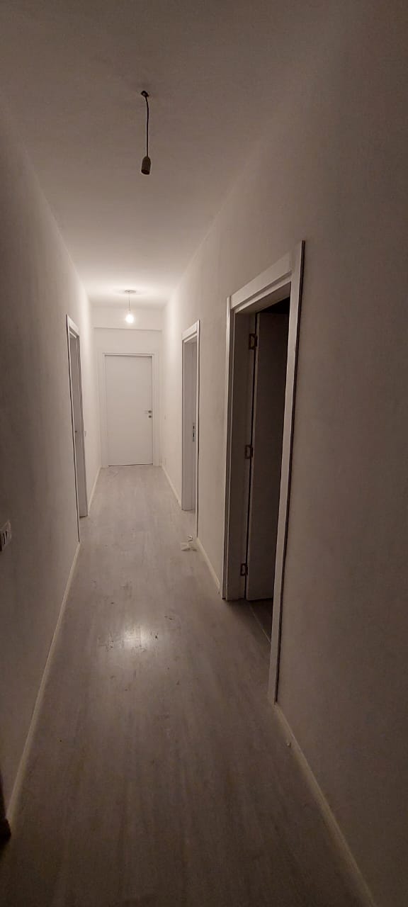 Tirane, jepet me qera apartament 3+1+A+BLK Kati 8, 132 m² 650 Euro (Rruga Ndre Mjeda)